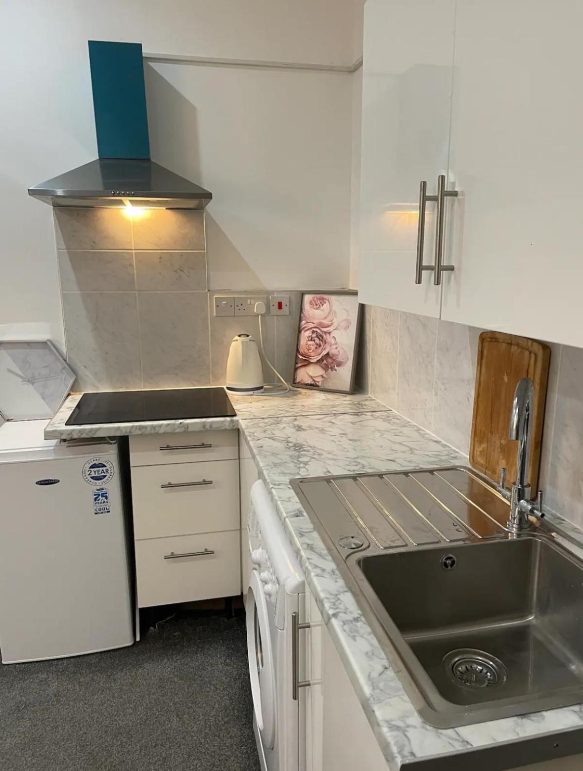 Apartment In Bham City Centre, Free Parking Sleeps 3 伯明翰 外观 照片